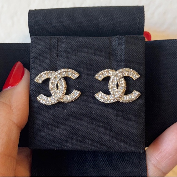 Chanel CC pave stud earrings in champagne gold - Picture 3 of 5